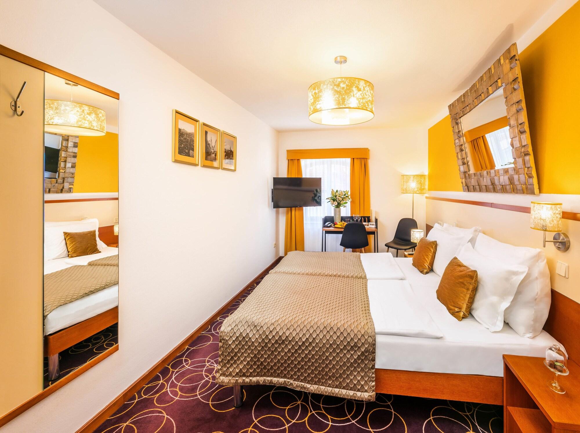 Bellevue Hotel Cesky Krumlov Ngoại thất bức ảnh