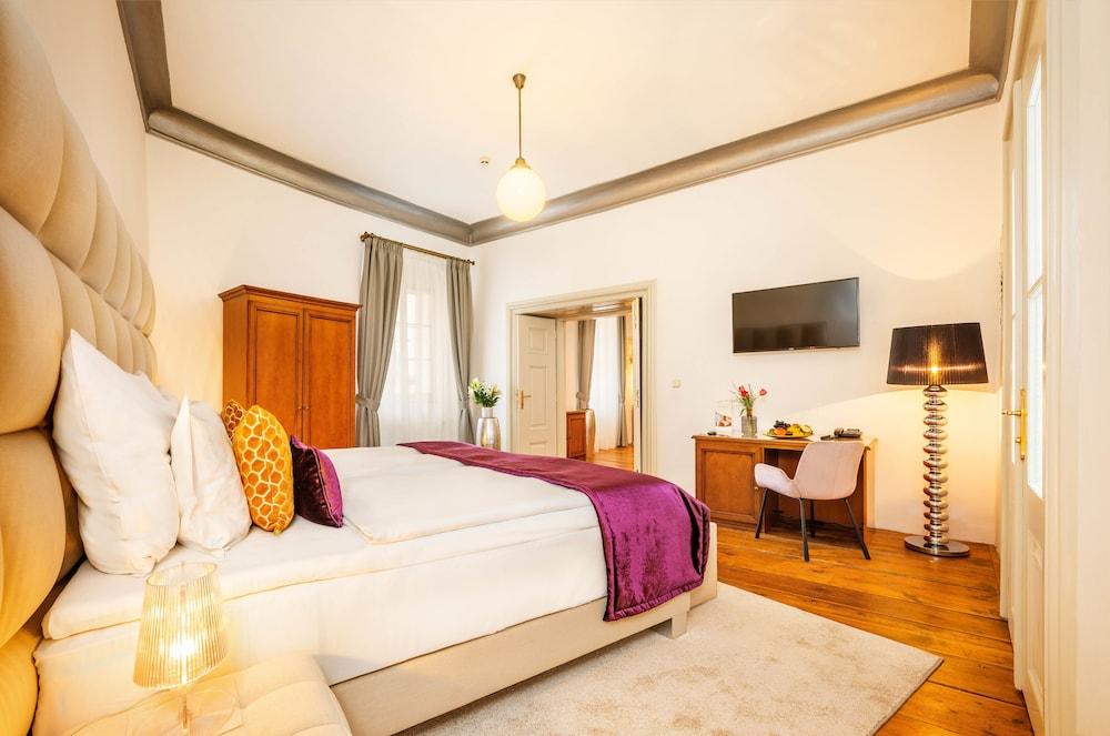 Bellevue Hotel Cesky Krumlov Ngoại thất bức ảnh