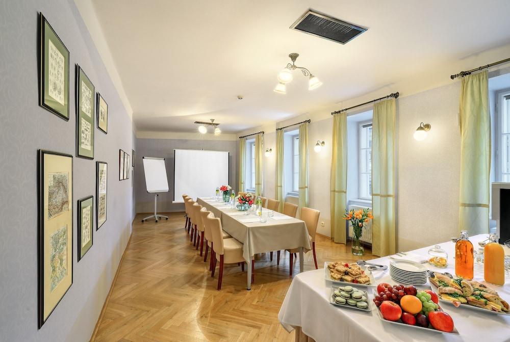 Bellevue Hotel Cesky Krumlov Ngoại thất bức ảnh