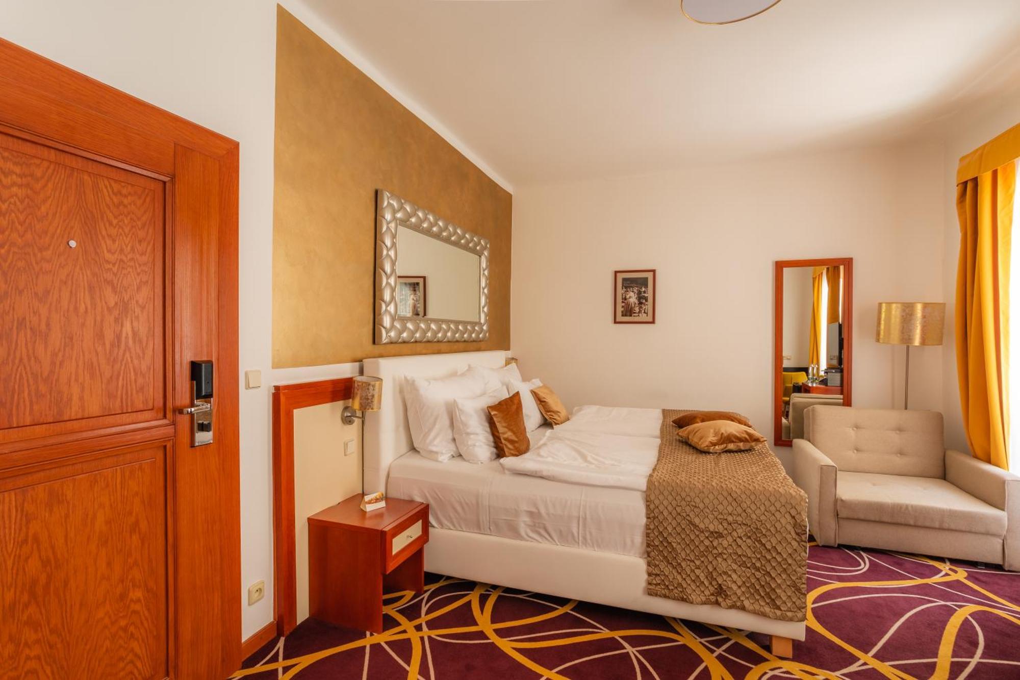 Bellevue Hotel Cesky Krumlov Ngoại thất bức ảnh