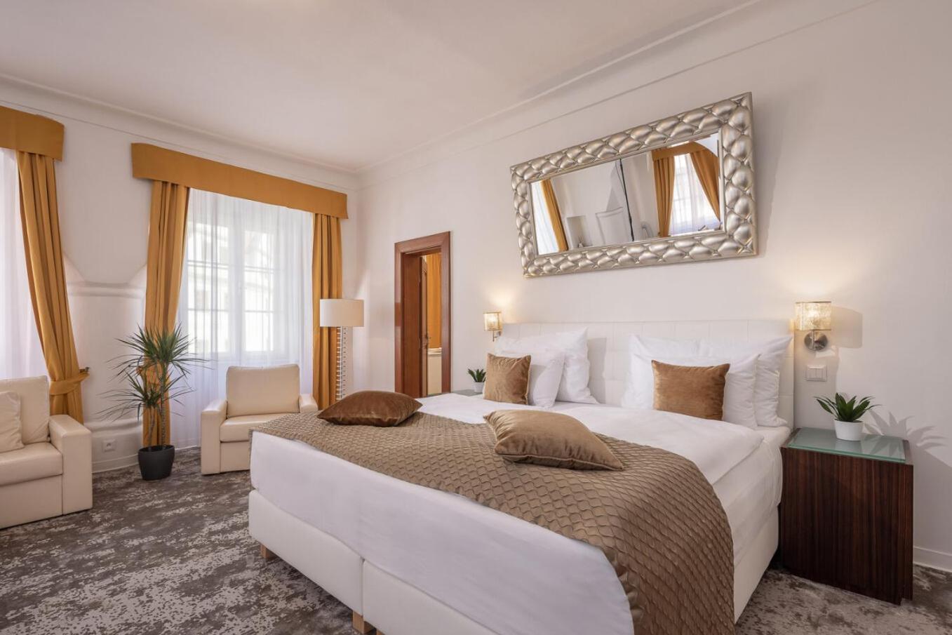 Bellevue Hotel Cesky Krumlov Ngoại thất bức ảnh