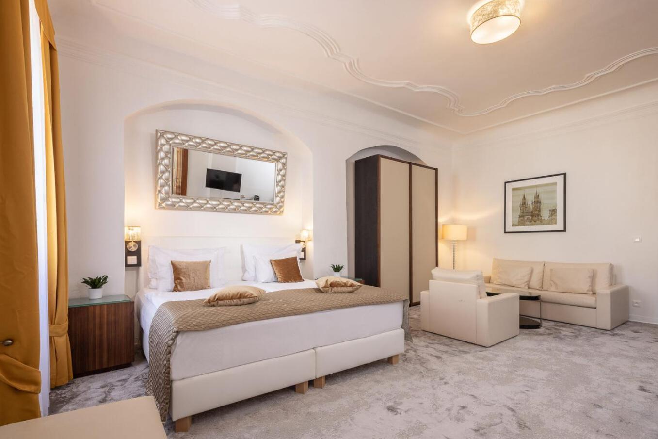 Bellevue Hotel Cesky Krumlov Ngoại thất bức ảnh