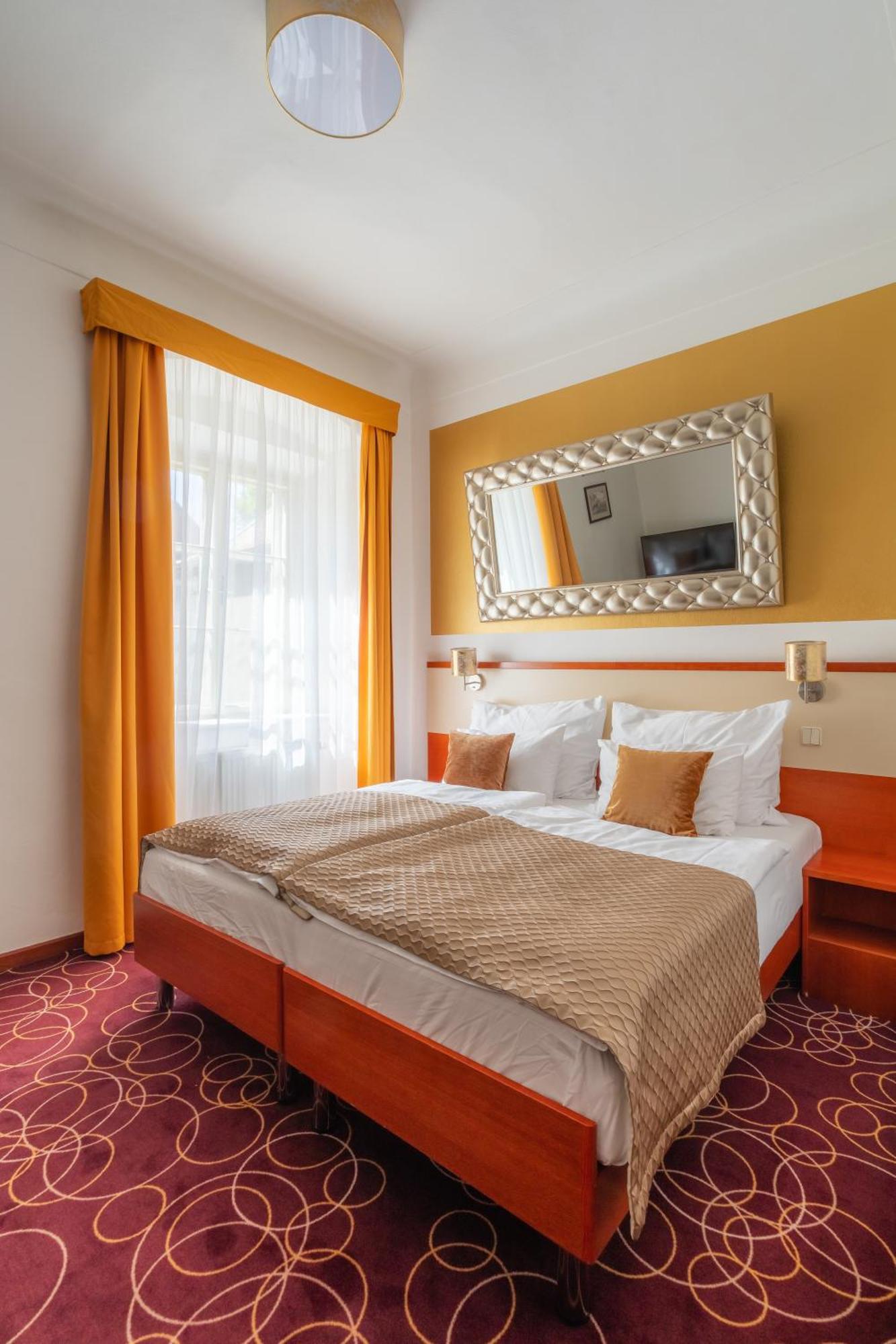 Bellevue Hotel Cesky Krumlov Phòng bức ảnh