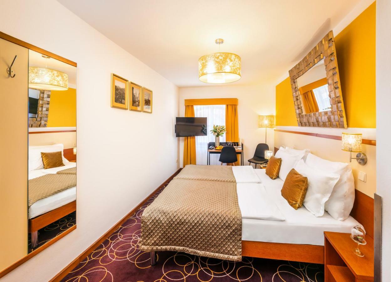 Bellevue Hotel Cesky Krumlov Ngoại thất bức ảnh
