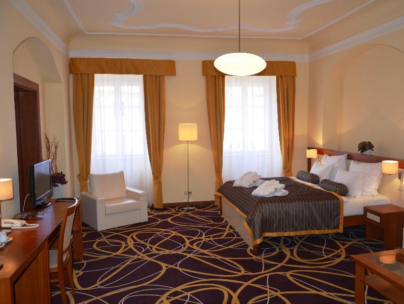 Bellevue Hotel Cesky Krumlov Ngoại thất bức ảnh